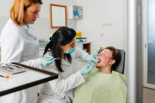 Best Emergency Tooth Extraction in Kentfield, CA